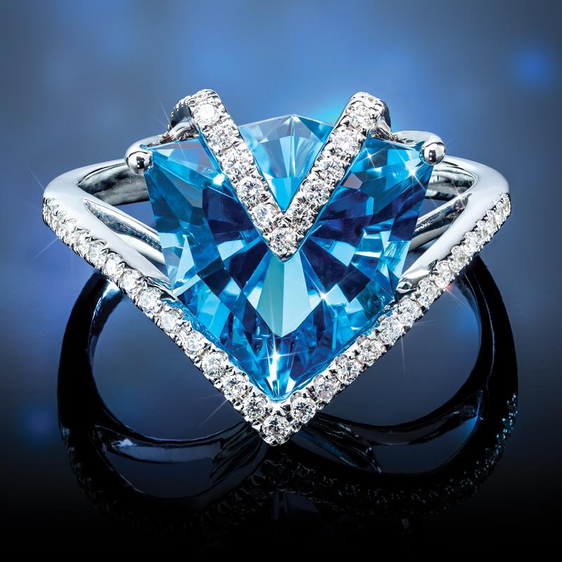 14K White Gold Swiss Blue Topaz Ring (5.07 ctw)